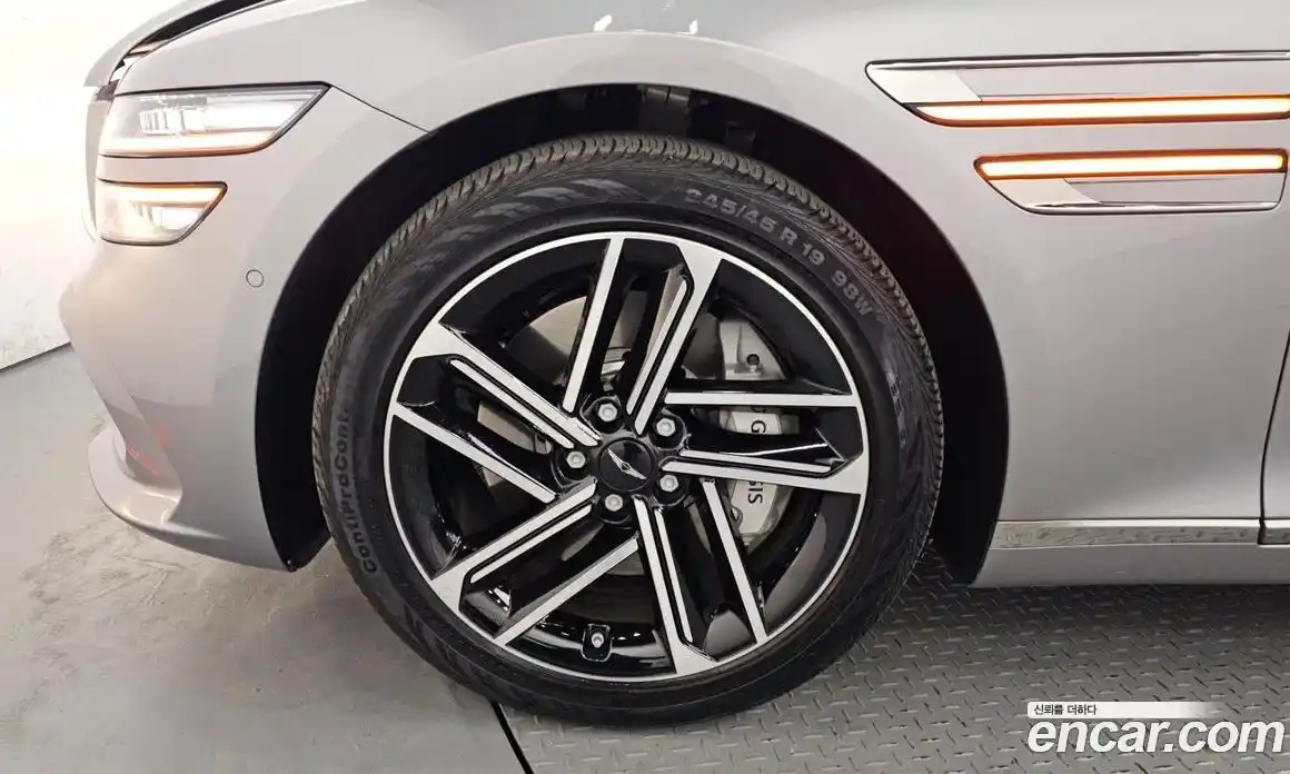 Genesis G80 2024 2.5 Автомат в Москве № 1343271, фото 5