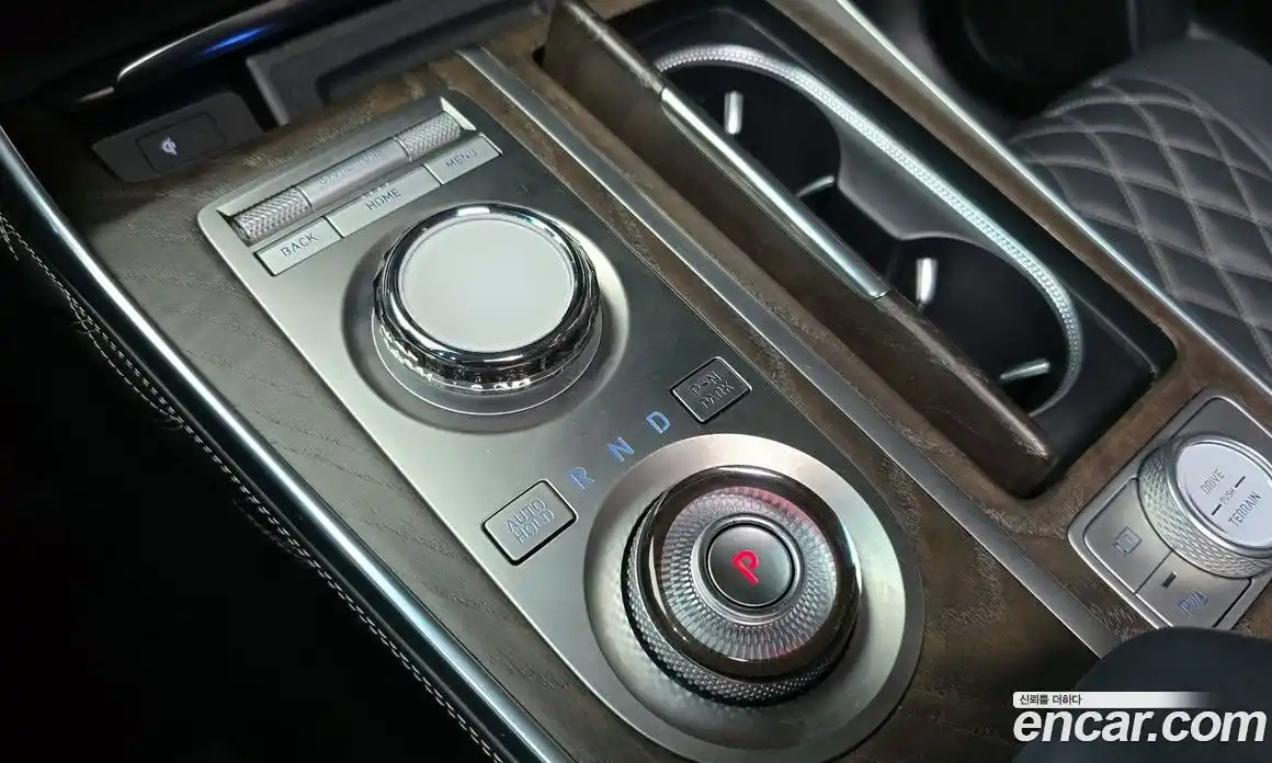 Genesis GV80 2023 2.5 Автомат в Москве № 1343399, фото 9