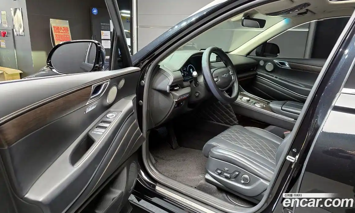 Genesis GV80 2023 2.5 Автомат в Москве № 1343399, фото 10