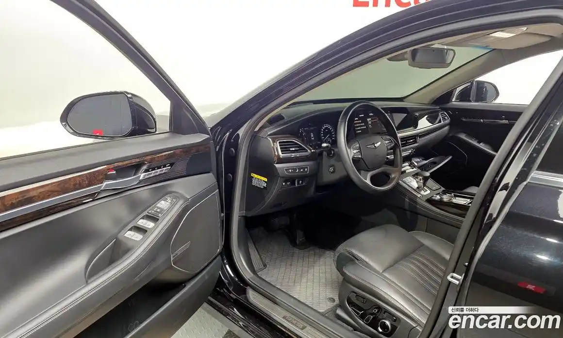 Genesis G90 2020 3.8 гидро в Москве № 1343517, фото 10