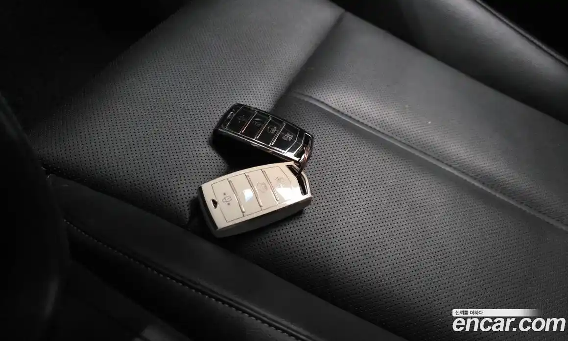 Genesis G70 2018 2.0 Автомат в Москве № 1343633, фото 17