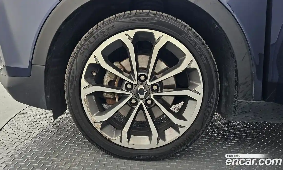 SsangYong TIBOLI 2017 1.6 Автомат в Москве № 1344315, фото 5