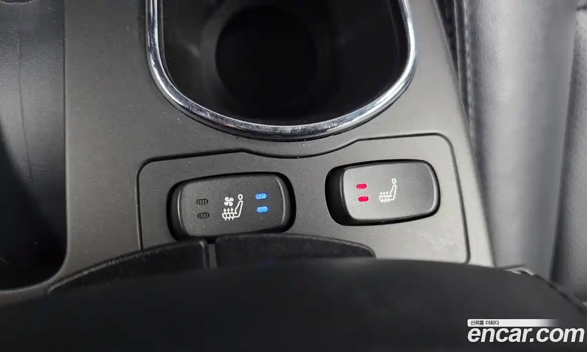 SsangYong Korando 2016 2.2 Автомат в Москве № 1344474, фото 16