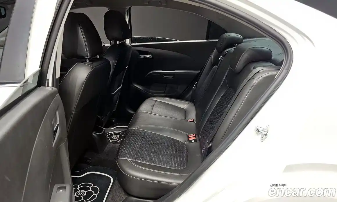 Chevrolet Aveo 2014 1.6 гидро в Москве № 1345098, фото 12