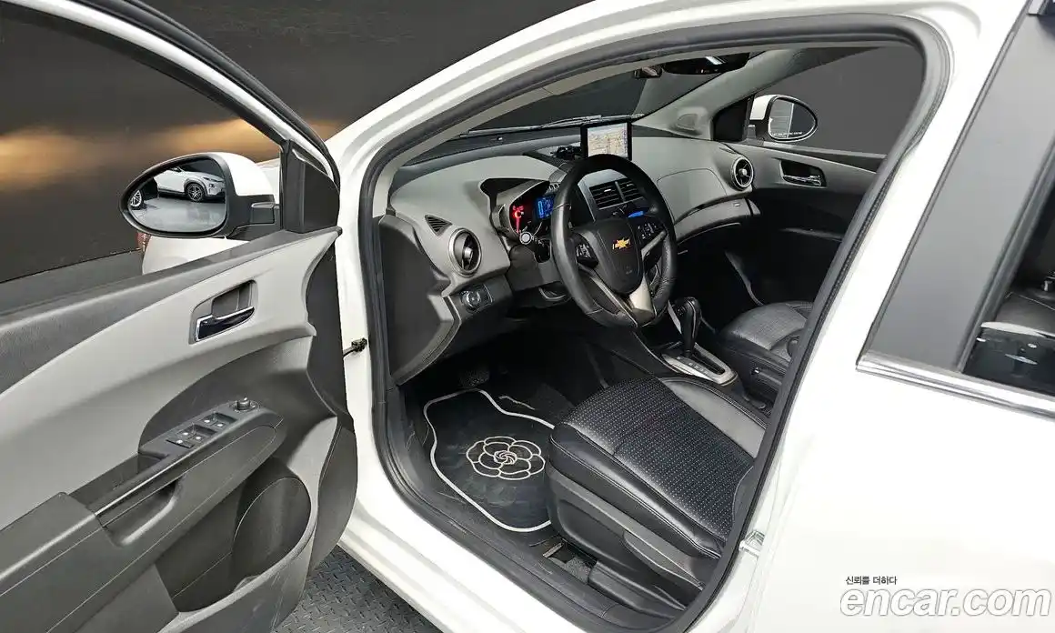 Chevrolet Aveo 2014 1.6 гидро в Москве № 1345098, фото 10