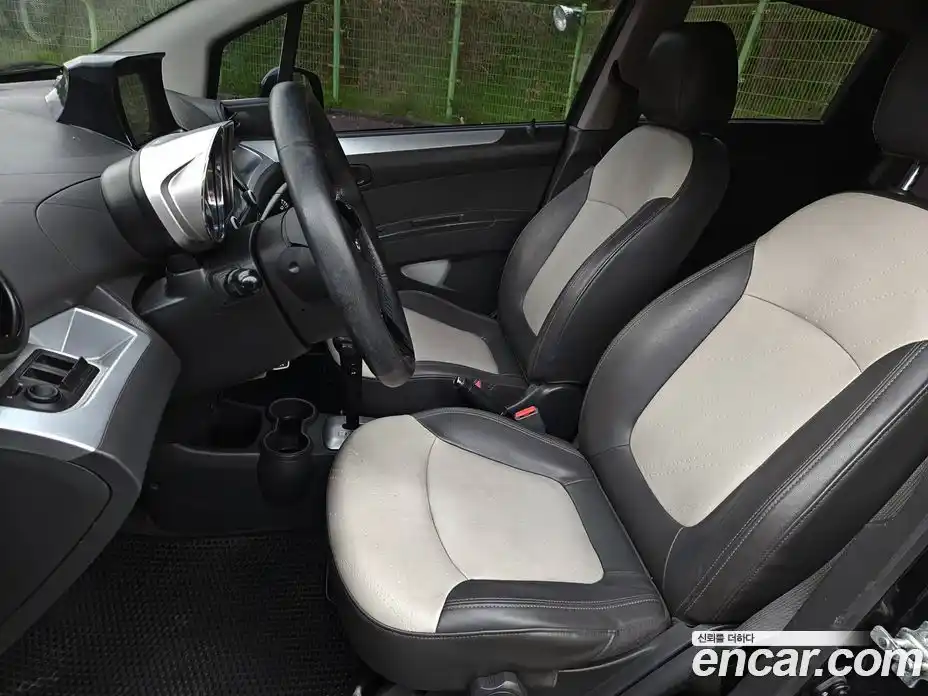 Chevrolet Spark 2013 1.0 Автомат в Москве № 1345954, фото 10