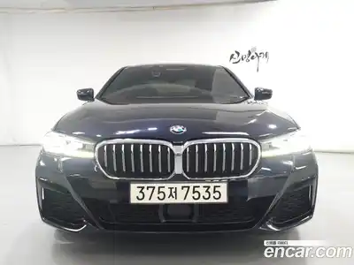 BMW 5-Series, 2022