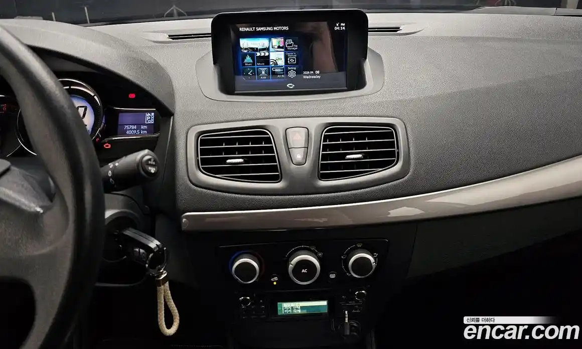 Renault SM3 2013 1.6 гидро в Москве № 1346276, фото 15