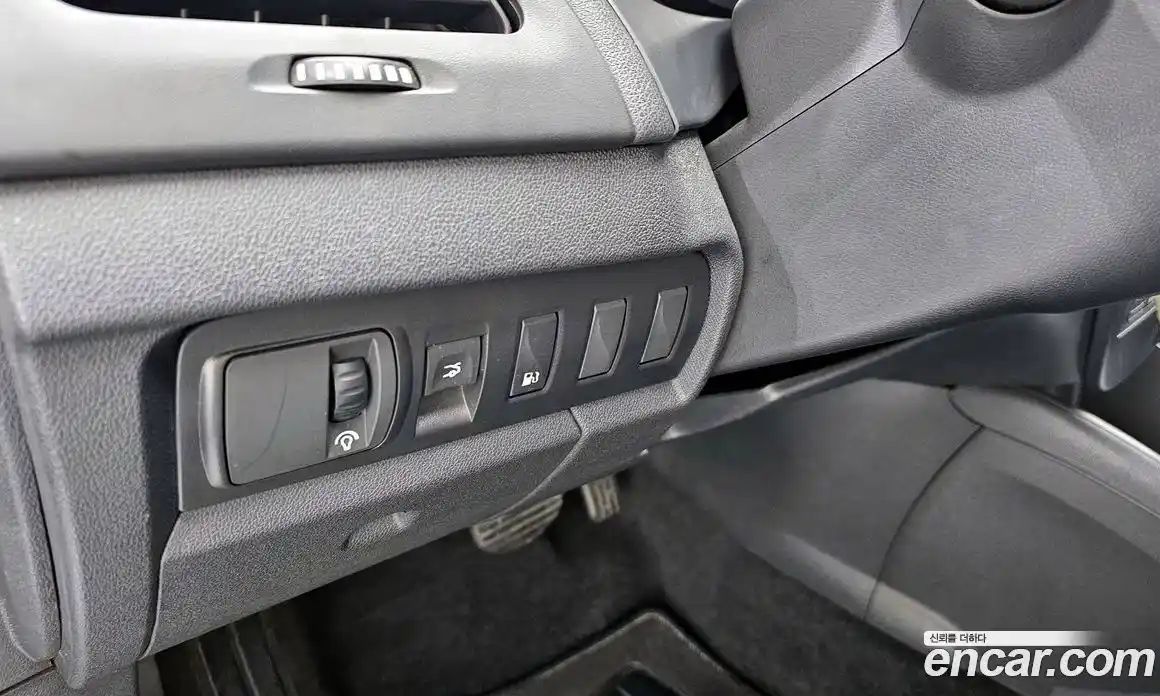 Renault SM3 2013 1.6 гидро в Москве № 1346276, фото 18