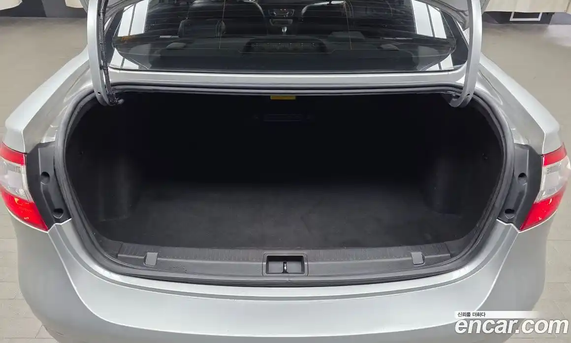Renault SM3 2014 1.6 гидро в Москве № 1346334, фото 20