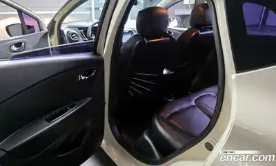 Renault QM3 2015 1.5 гидро в Москве № 1346883, миниатюра 11