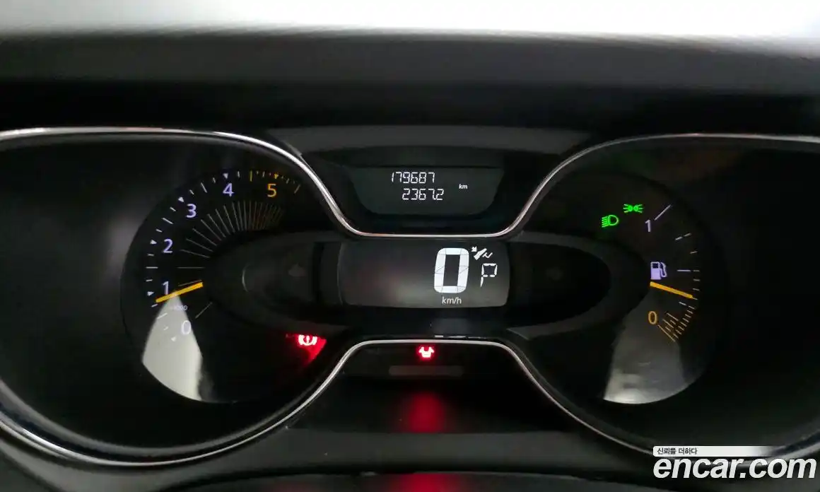 Renault QM3 2015 1.5 гидро в Москве № 1346883, фото 8
