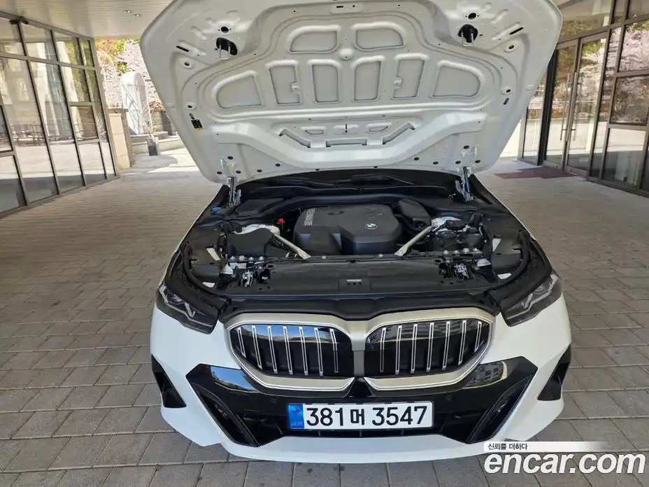 BMW 5-Series 2025 2.0 гидро в Москве № 1347111, фото 6