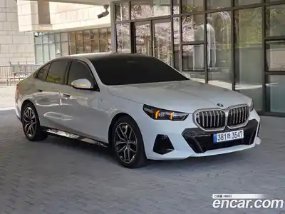 BMW 5-Series 2025 2.0 гидро в Москве № 1347111, миниатюра 9