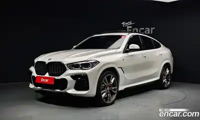 BMW X6 M50i