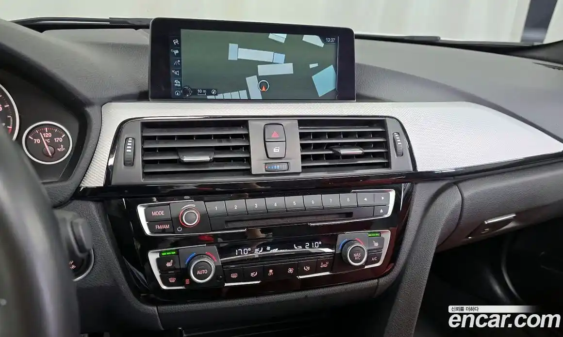 BMW 3-Series 2017 2.0 Автомат в Москве № 1347519, фото 14