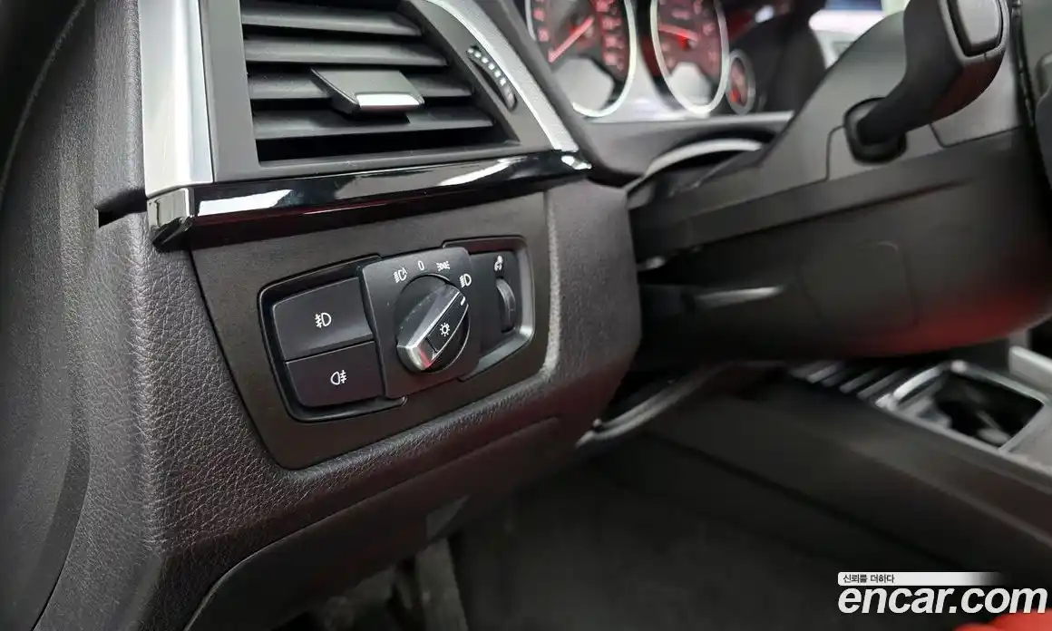 BMW 3-Series 2017 2.0 Автомат в Москве № 1347519, фото 18