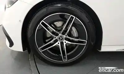 Mercedes-Benz E-Class 2025 2.0 гидро в Москве № 1347628, миниатюра 5