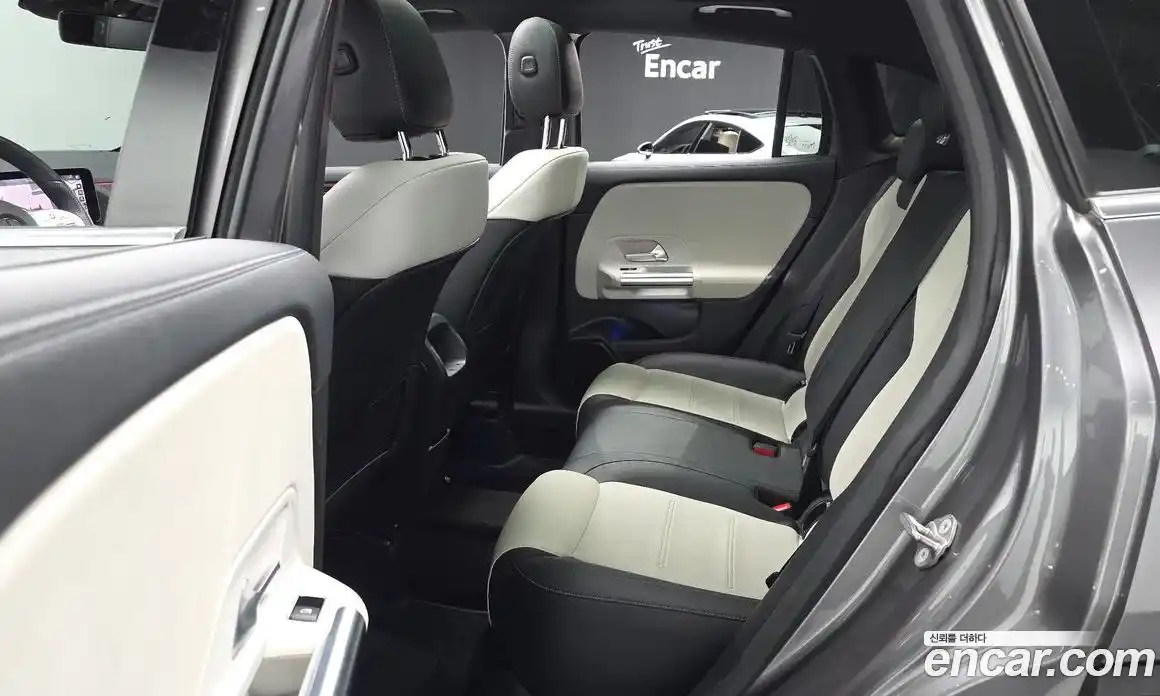 Mercedes-Benz GLA-Class 2020 2.0 гидро в Москве № 1348150, фото 12