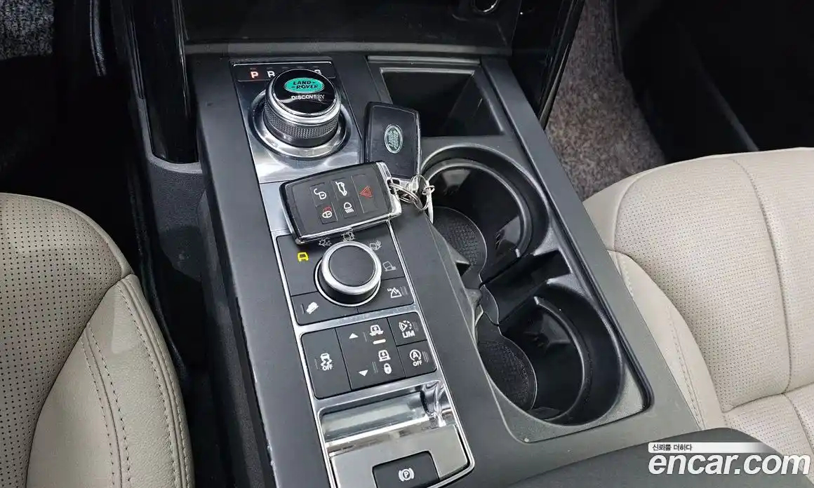 Land Rover Discovery 2018 2.0 гидро в Москве № 1349417, фото 9