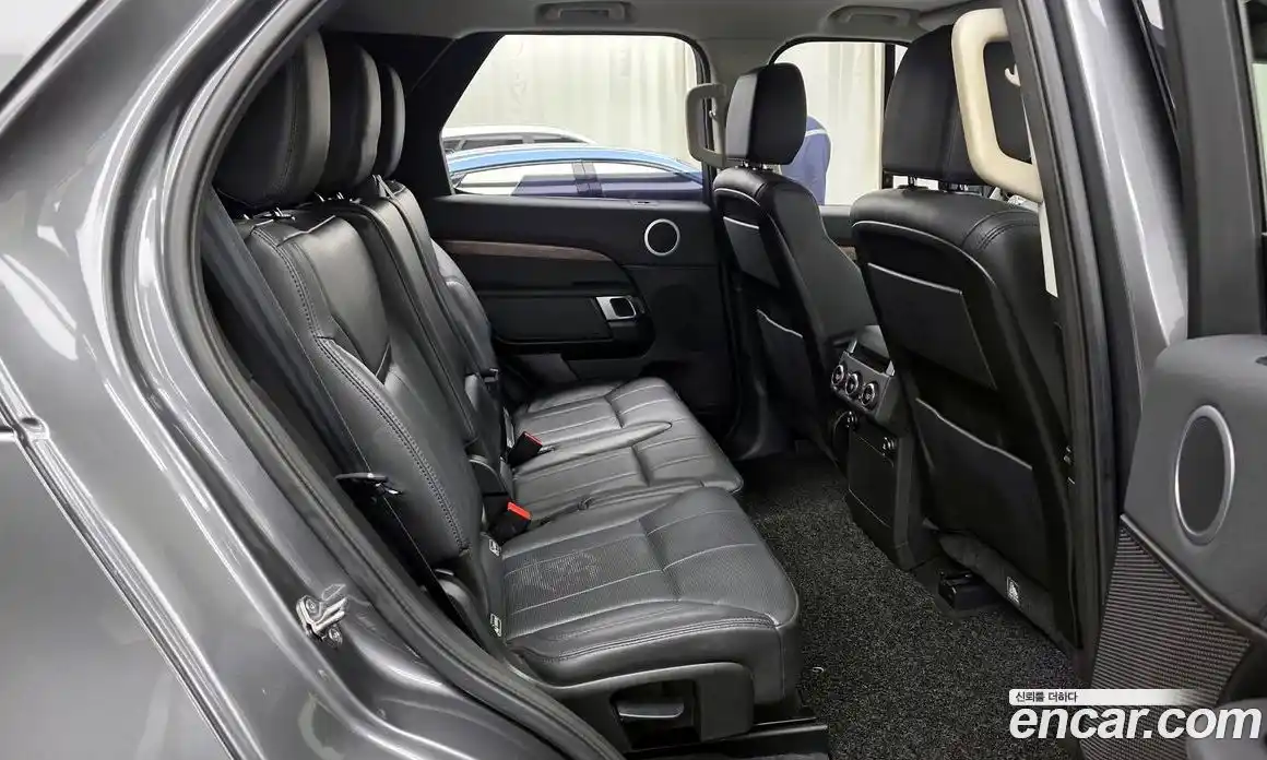 Land Rover Discovery 2018 3.0 гидро в Москве № 1349536, фото 12