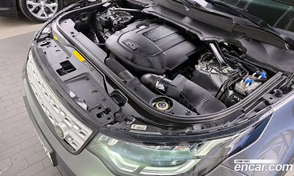 Land Rover Discovery 2018 3.0 гидро в Москве № 1349536, фото 6
