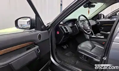 Land Rover Discovery 2018 3.0 гидро в Москве № 1349536, миниатюра 10