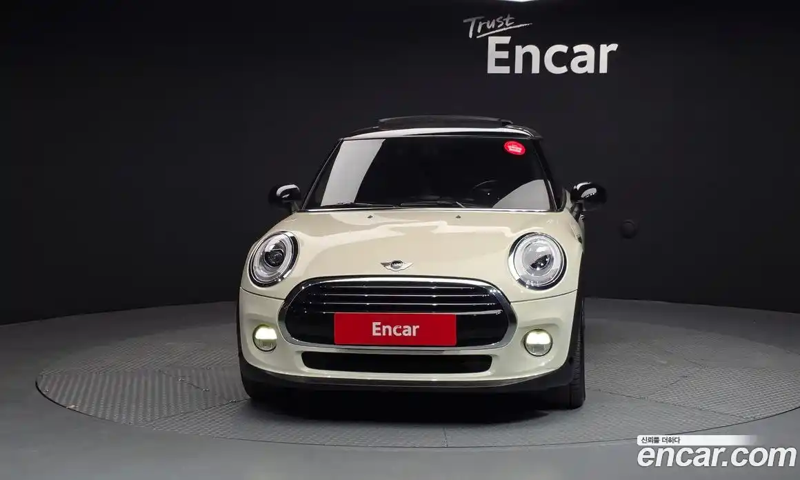 Mini Cooper 2018 1.5 гидро в Москве № 1349667, фото 3