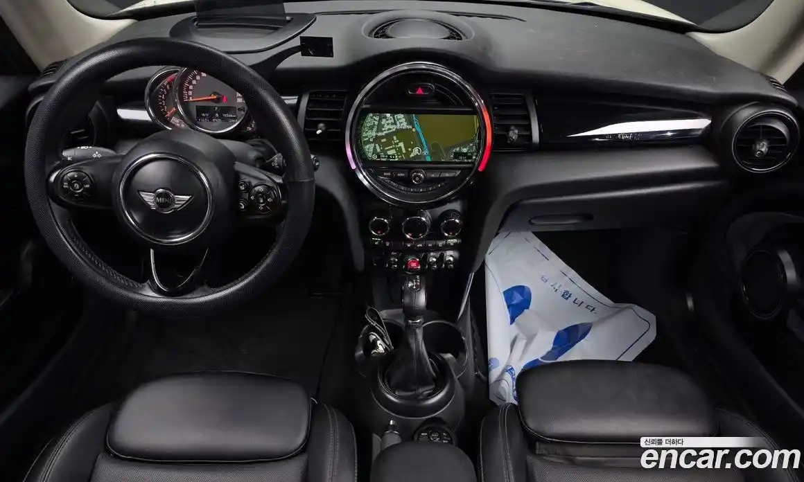 Mini Cooper 2018 1.5 гидро в Москве № 1349667, фото 7