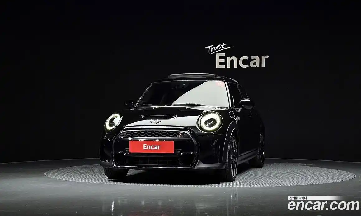 Mini Cooper 2023 2.0 гидро в Москве № 1349704, фото 3