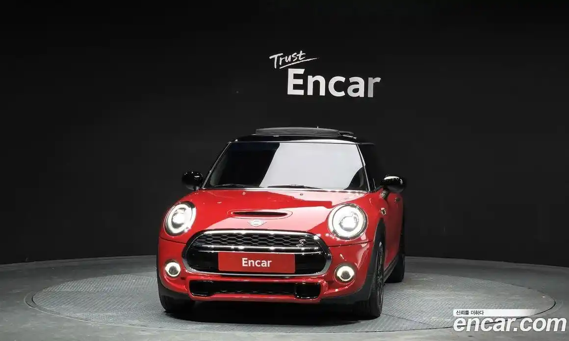 Mini Cooper 2020 2.0 гидро в Москве № 1349816, фото 3