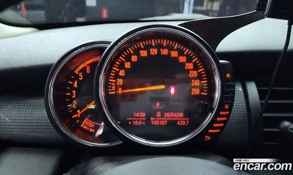 Mini Cooper 2017 1.5 гидро в Москве № 1349841, фото 8
