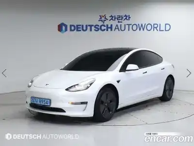 Tesla Model 3, 2022