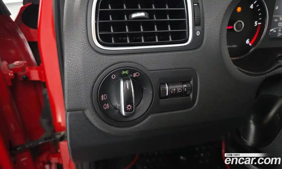 Volkswagen Polo 2014 1.6 гидро в Москве № 1350275, фото 13