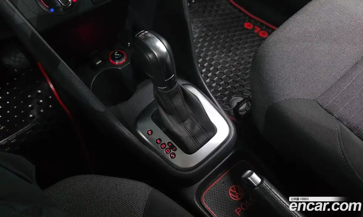 Volkswagen Polo 2014 1.6 гидро в Москве № 1350275, фото 9