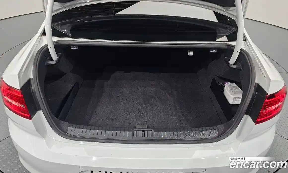 Volkswagen Passat 2018 2.0 гидро в Москве № 1350330, фото 16