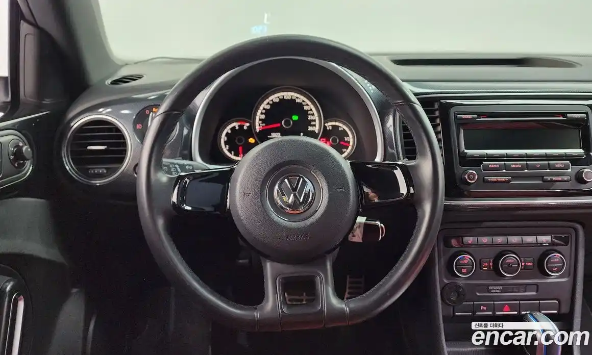 Volkswagen Beatle 2015 2.0 гидро в Москве № 1350425, фото 12