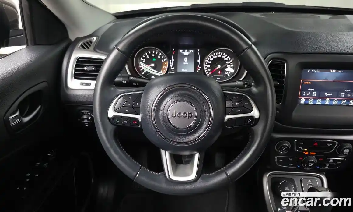 Jeep Compass 2018 2.4 гидро в Москве № 1350617, фото 14