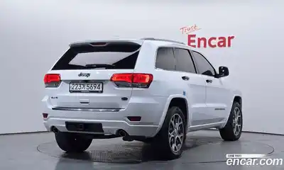 Jeep Cherokee 2019 3.6 гидро в Москве № 1350661, миниатюра 2