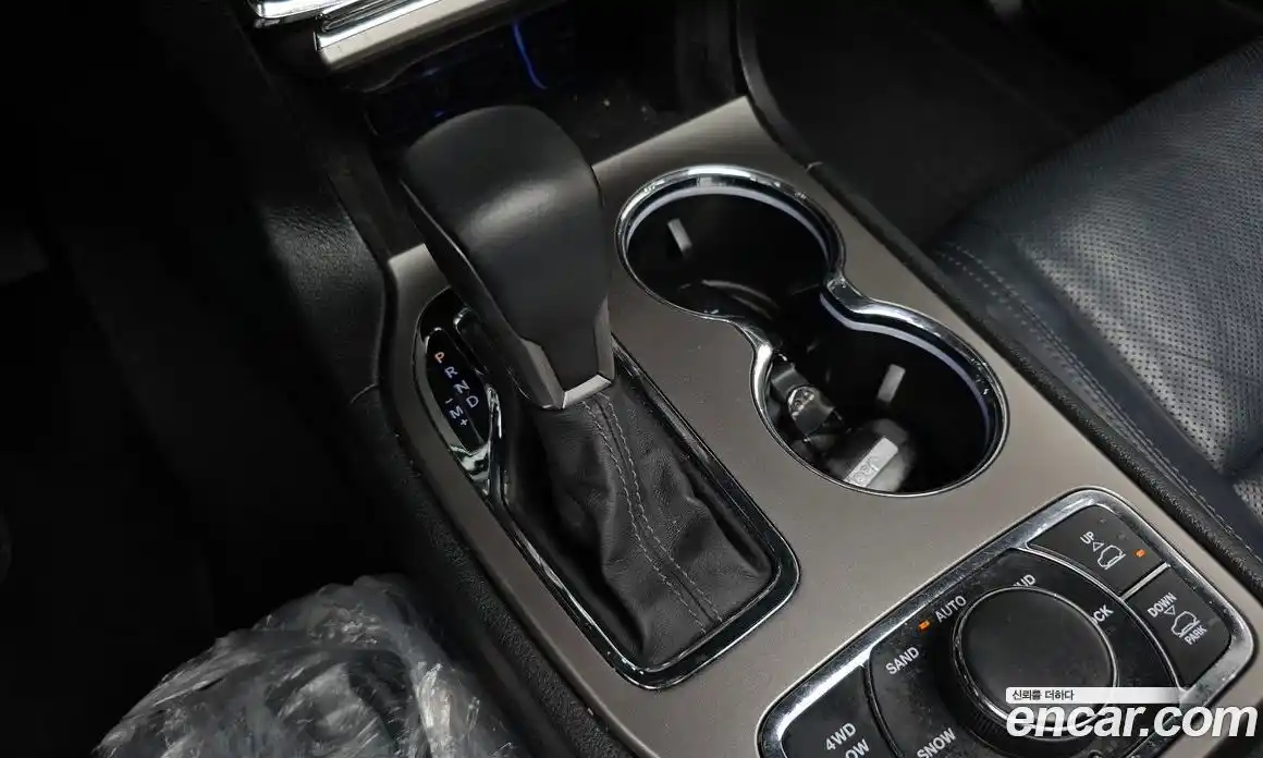 Jeep Cherokee 2019 3.6 гидро в Москве № 1350661, фото 9