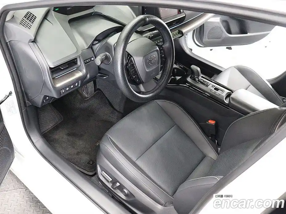 Toyota Prius 2025 2.0 гидро в Москве № 1350739, фото 18