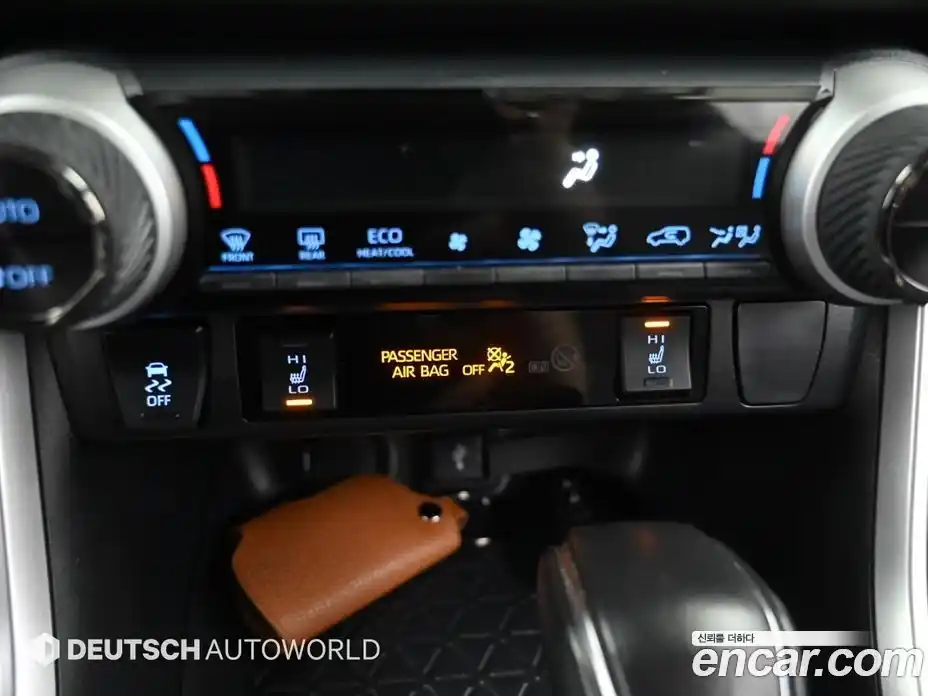 Toyota RAV4 2022 2.5 гидро в Москве № 1350763, фото 17