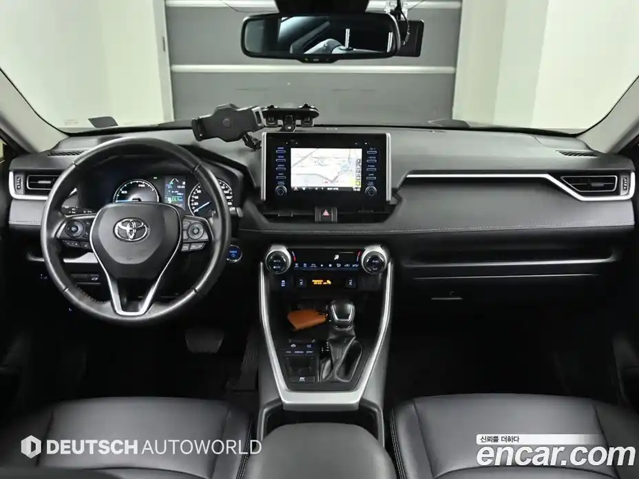 Toyota RAV4 2022 2.5 гидро в Москве № 1350763, фото 7