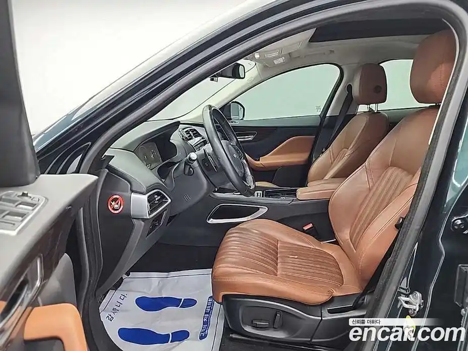 Jaguar F-Pace 2017 2.0 гидро в Москве № 1351170, фото 11