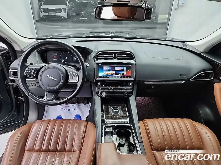 Jaguar F-Pace 2017 2.0 гидро в Москве № 1351170, фото 7