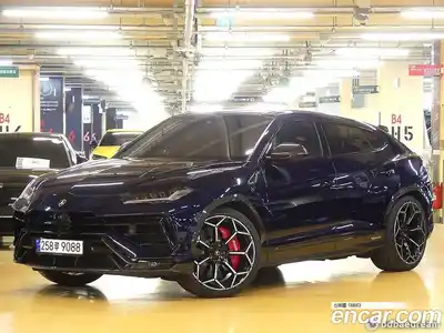 Lamborghini Urus, 2023