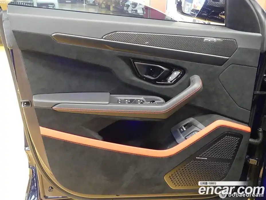 Lamborghini Urus 2023 4.0 гидро в Москве № 1351294, фото 20