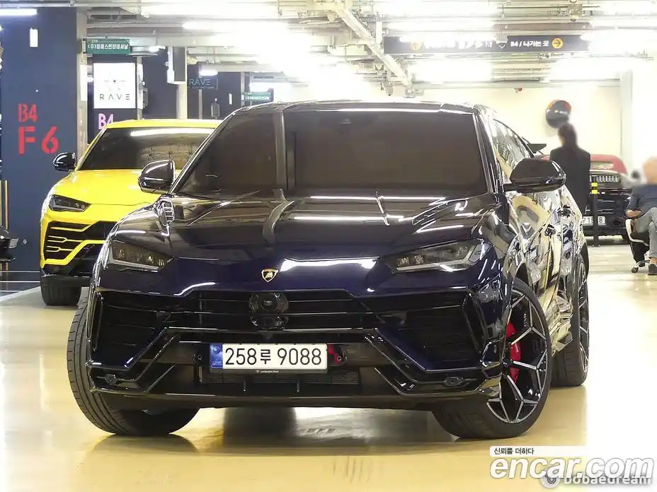 Lamborghini Urus 2023 4.0 гидро в Москве № 1351294, фото 3