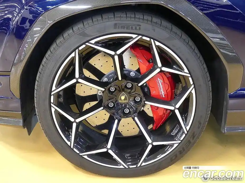 Lamborghini Urus 2023 4.0 гидро в Москве № 1351294, фото 5