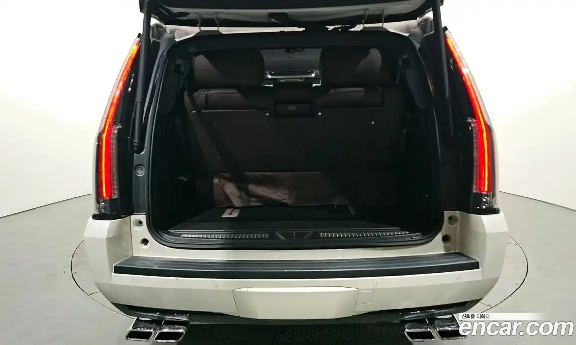 Cadillac Escalade 2015 6.2 гидро в Москве № 1351355, фото 16